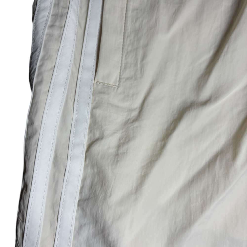 Menβs Adidas Sprinter Shorts β Wonder White - NWT - MSRP $45 - Picture 7 of 8